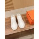 Skateboard shoes
