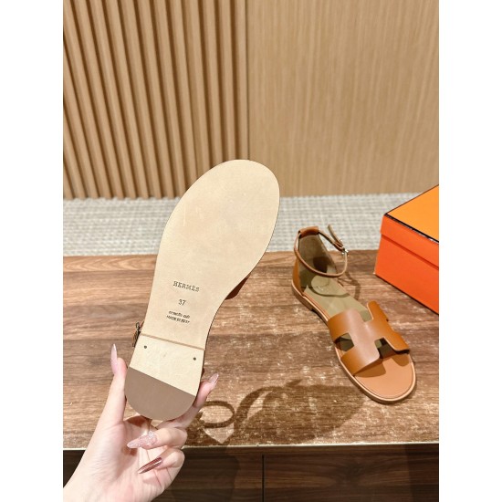 H slippers