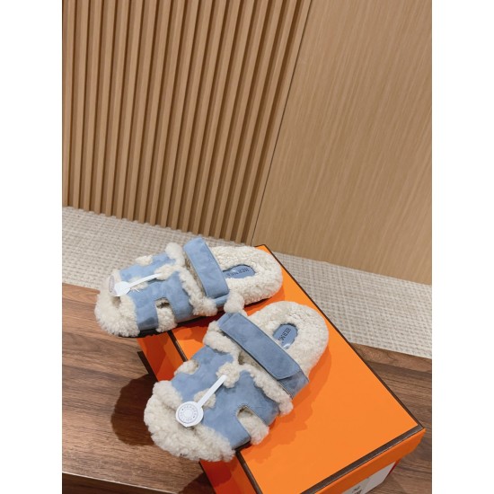  Cake Hair Slippers