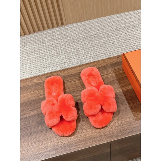 Plush slippers