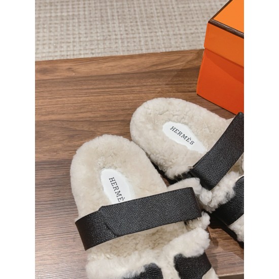  Cake Hair Slippers