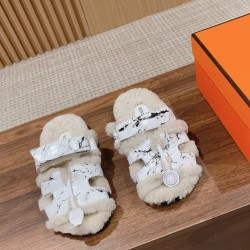  Cake Hair Slippers