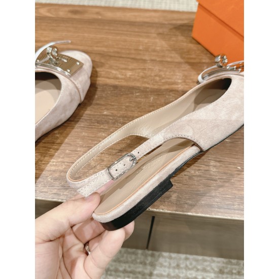 H Sandals
