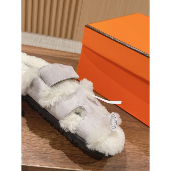  Cake Hair Slippers