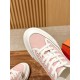 Skateboard shoes