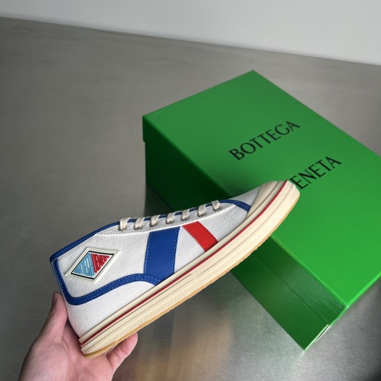 canvas shoe