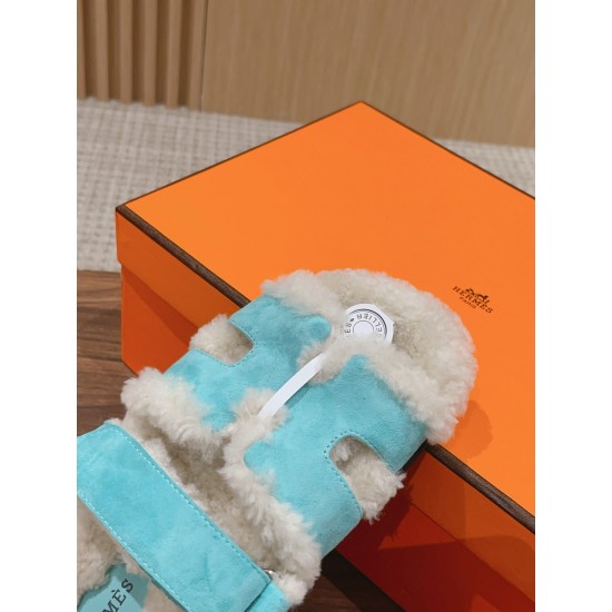  Cake Hair Slippers