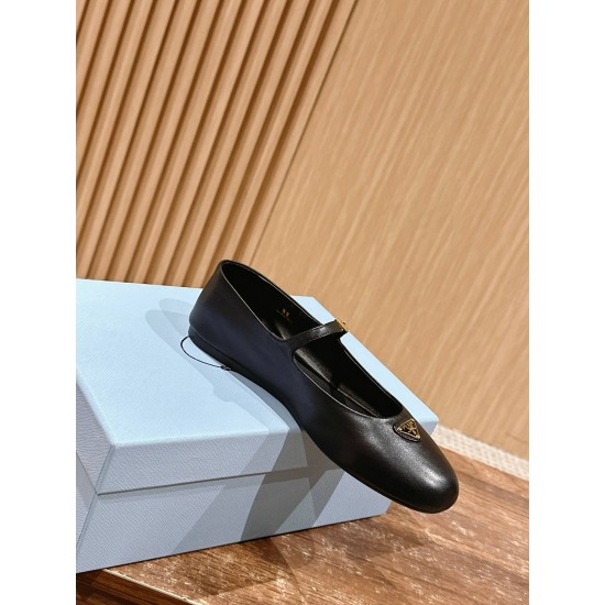 Nude shoes