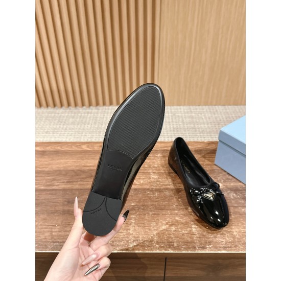 Nude shoes