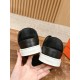 Skateboard shoes