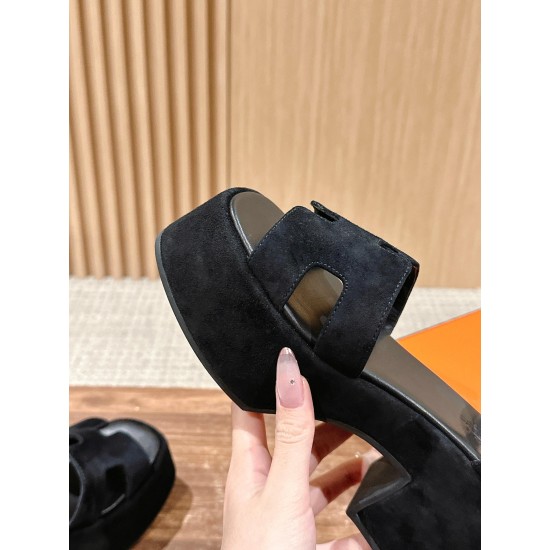 H Sandals