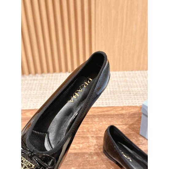 Nude shoes