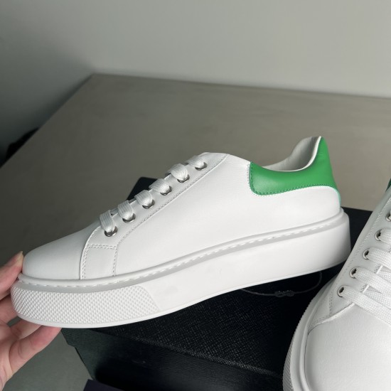 sneakers sneakers