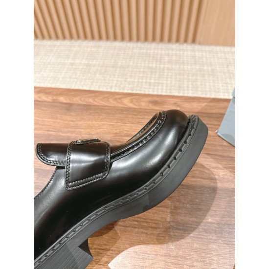 leather shoes