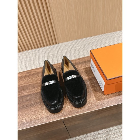 De Xun Shoes