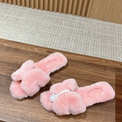 Plush slippers