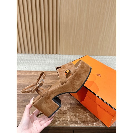 H Sandals