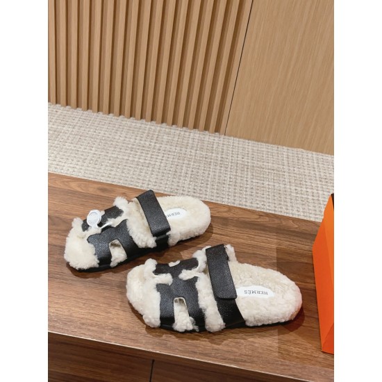  Cake Hair Slippers