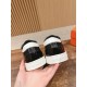 Skateboard shoes