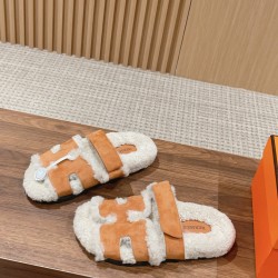  Cake Hair Slippers