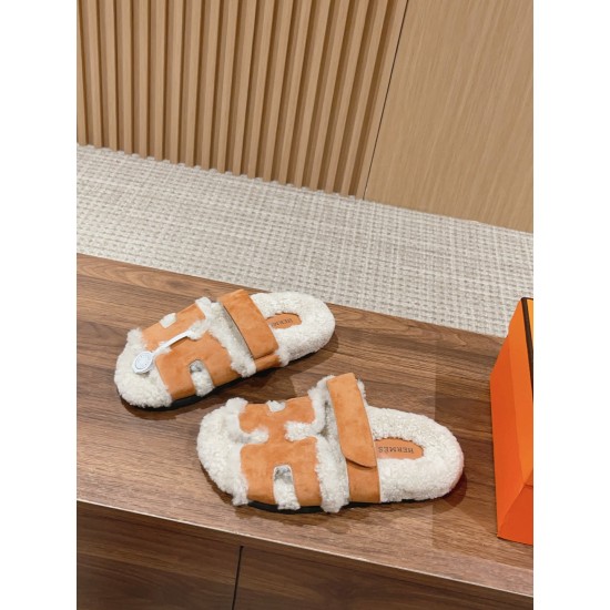  Cake Hair Slippers