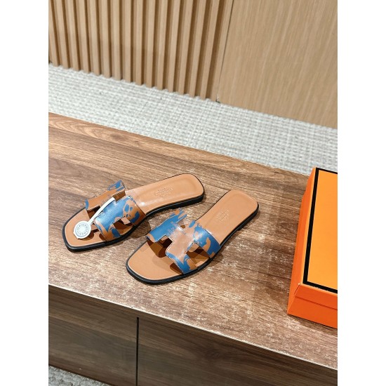 H slippers
