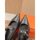 De Xun Shoes