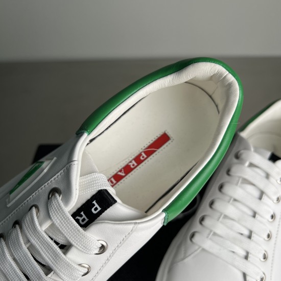 sneakers sneakers