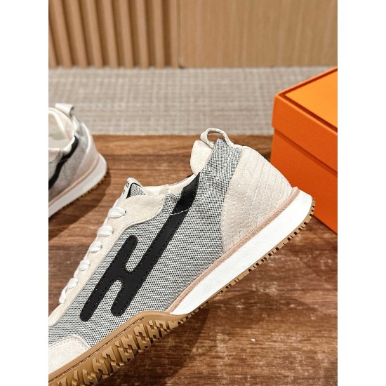 De Xun Shoes
