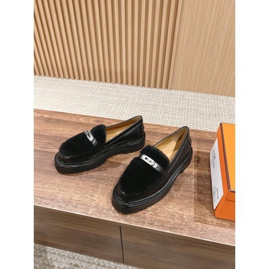 De Xun Shoes