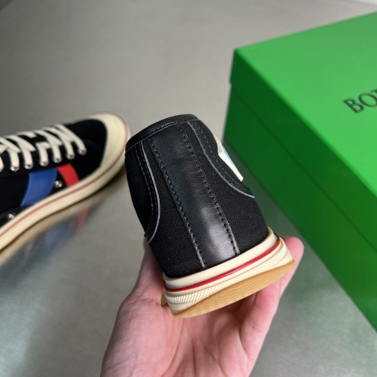 canvas shoe