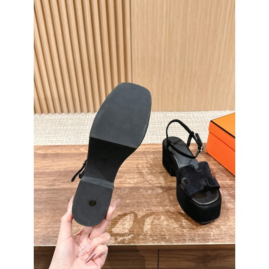 H Sandals