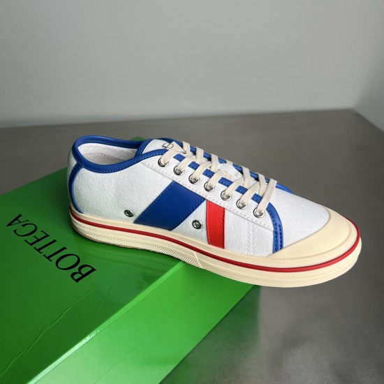 canvas shoe