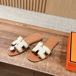 H slippers
