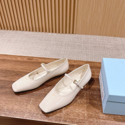 Nude shoes