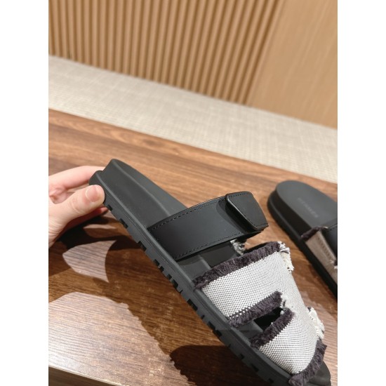 slippers