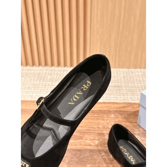 Nude shoes