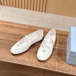 Nude shoes