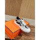 Skateboard shoes