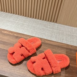  Cake Hair Slippers