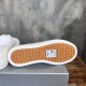 Nude shoes
