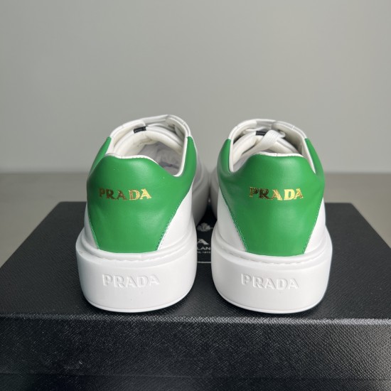 sneakers sneakers