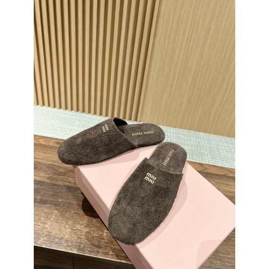 slippers