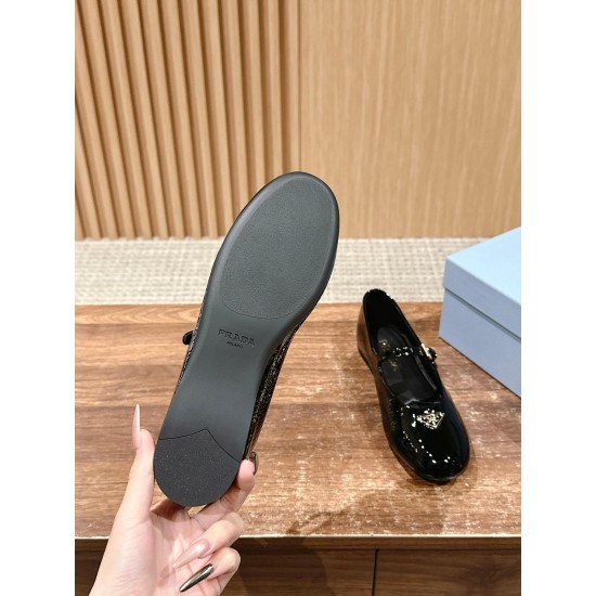 Nude shoes