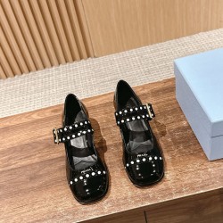 Nude shoes