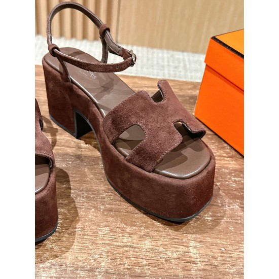 H Sandals
