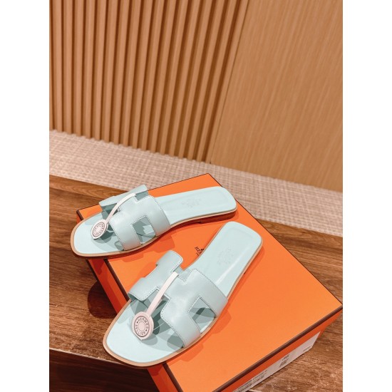 H slippers