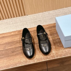 Nude shoes