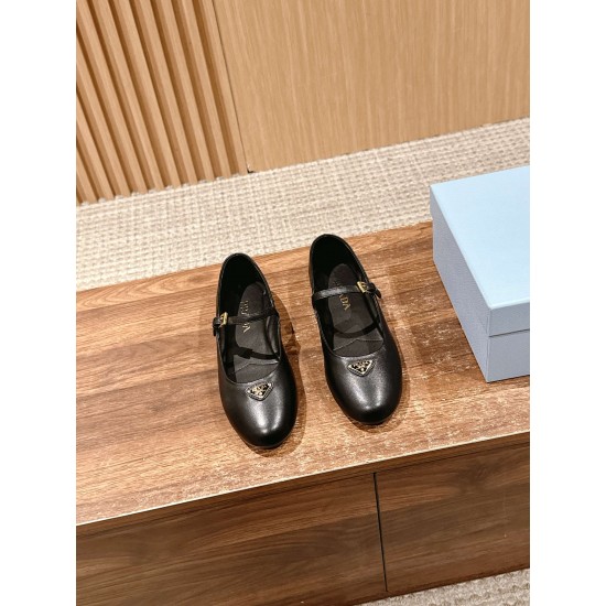 Nude shoes