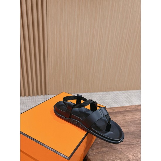 H Sandals
